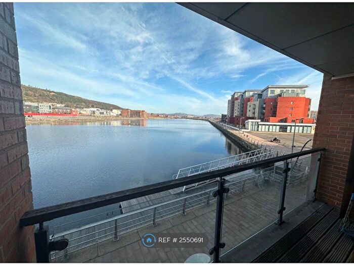 2 Bedroom Flat To Rent In Altamar, Swansea, SA1