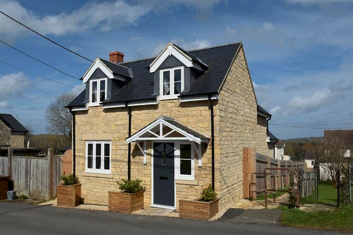 2 Bedroom Cottage For Sale In Freehold Street, Lower Heyford, Bicester, OX25