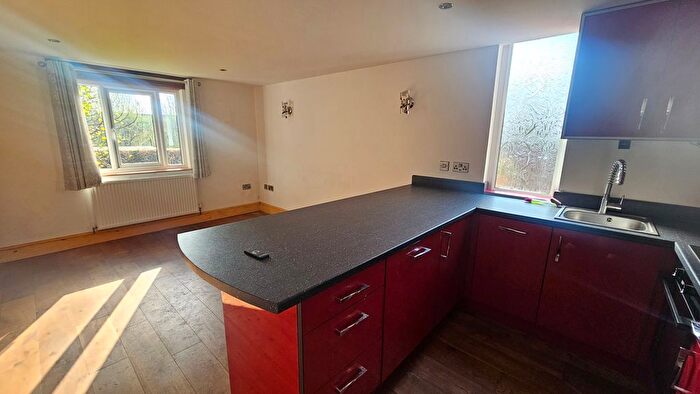 1 Bedroom Flat To Rent In Combe Cross, Sandygate, TQ12