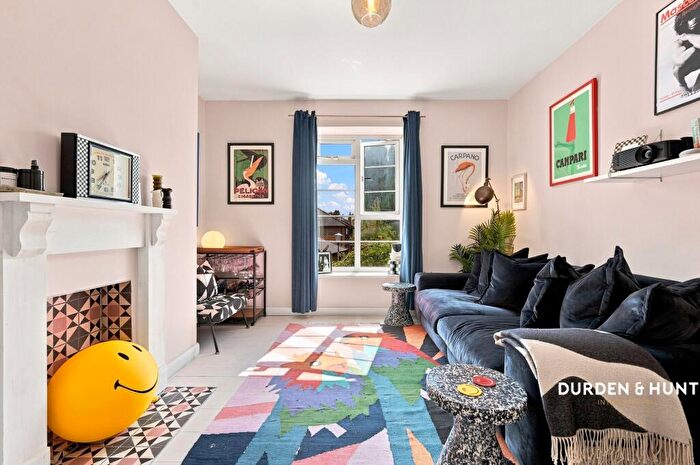 1 Bedroom Apartment For Sale In Victoria Park Square, Westbrook House Victoria Park Square, E2