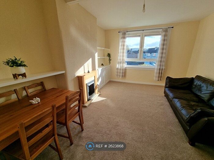 2 Bedroom Flat To Rent In Stenhouse Drive, Edinburgh, EH11
