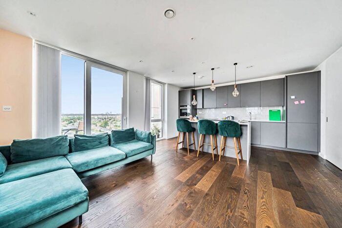 2 Bedroom Flat To Rent In Bollo Lane, Chiswick, London, W4