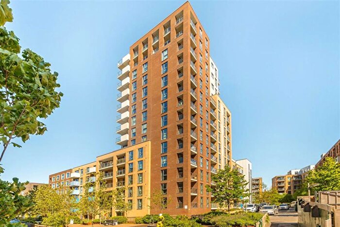 1 Bedroom Flat To Rent In Larkwood Avenue, Greenwich, SE10