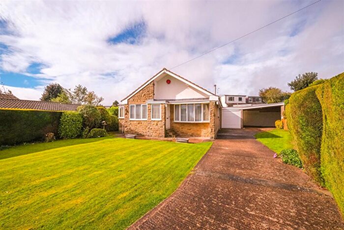 3 Bedroom Detached Bungalow For Sale In Norton Tower, Halifax, HX2