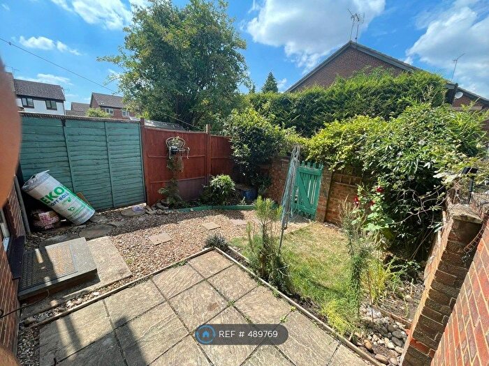 1 Bedroom Maisonette To Rent In Telford Drive, Slough, SL1