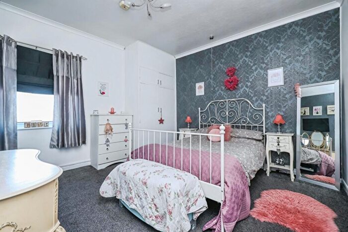 3 Bedroom Terraced House For Sale In Loscoe Road, Heanor, DE75