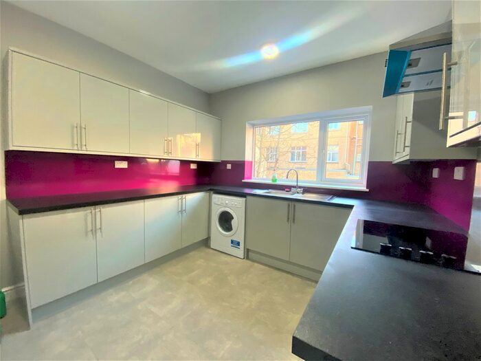 2 Bedroom Flat To Rent In Craddock Street, City Centre, Swansea, SA1