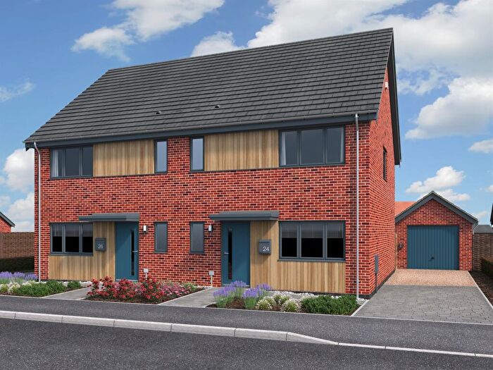 3 Bedroom Semi-Detached House For Sale In Cygnet Rise, Swaffham, PE37