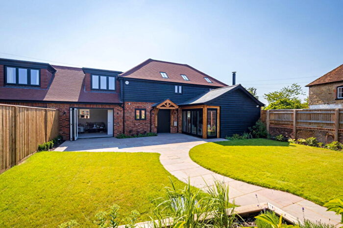 3 Bedroom Mews For Sale In Lockner Mews, Dorking Road, Chilworth, Guildford, GU4