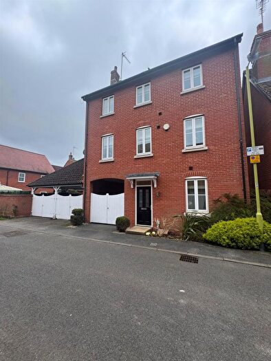 4 Bedroom Property For Sale In Devon Mead, Hatfield, AL10