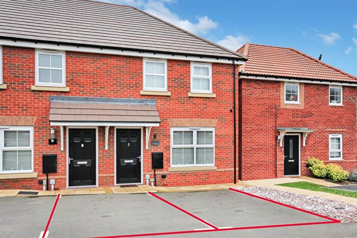 3 Bedroom End Of Terrace House For Sale In Horatio Avenue, Wellingborough, NN8