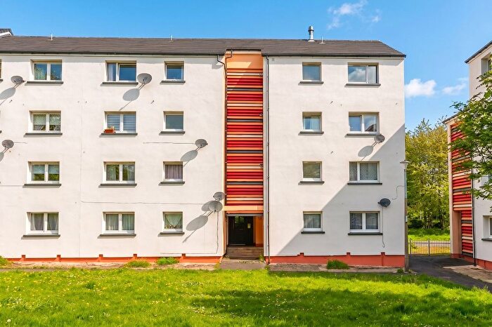 2 Bedroom Flat For Sale In Dumbryden Gardens, Edinburgh, EH14