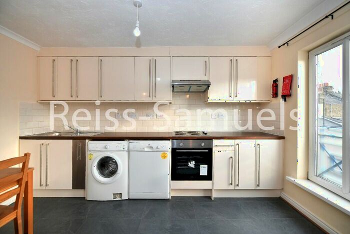 5 Bedroom Terraced House To Rent In Cahir Street, London, E14