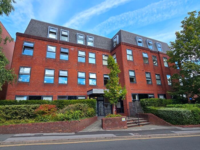 1 Bedroom Flat For Sale In Victoria Street, Victoria Apartments, WA14