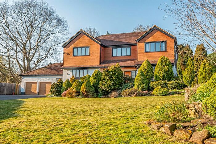 5 Bedroom Detached House For Sale In Waterhouse Lane, Kingswood, KT20