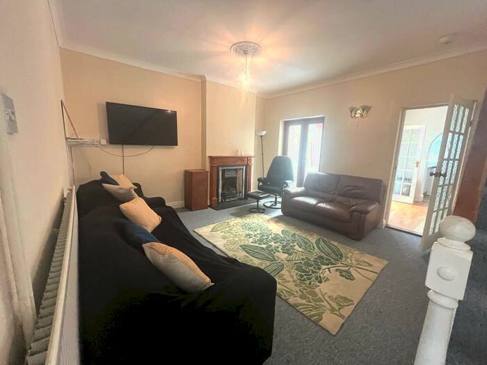 4 Bedroom Terraced House To Rent In Dereham Road, Norwich, NR2