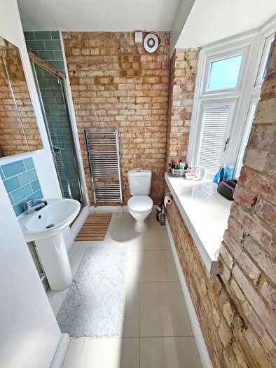2 Bedroom Maisonette For Sale In Mulgrave Road, London, W5