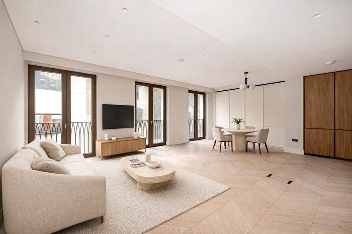 1 Bedroom Flat To Rent In Carrington Street, Mayfair, London, W1J