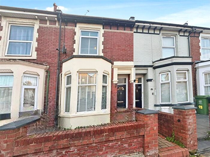 3 Bedroom Terraced House For Sale In North End Grove, Portsmouth, Hampshire, PO2