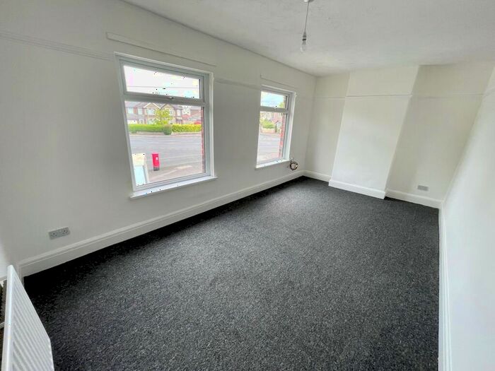 2 Bedroom Flat To Rent In Barry Road, Barry, CF62