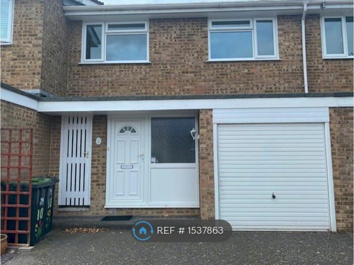 3 Bedroom Terraced House To Rent In Heathlands Close, Burton, Christchurch, BH23