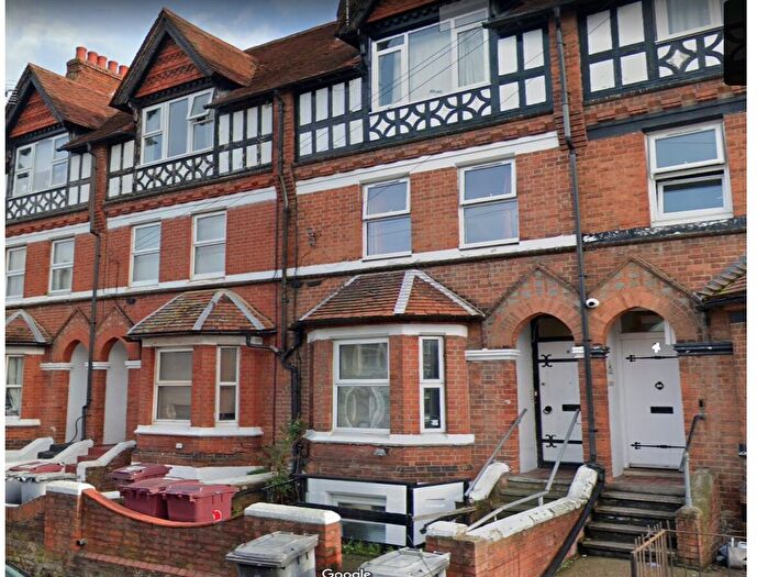 4 Bedroom Terraced House To Rent In William Street, Reading, RG1