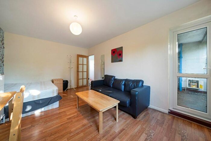 4 Bedroom Flat To Rent In Barnabas House, Central Street, EC1V