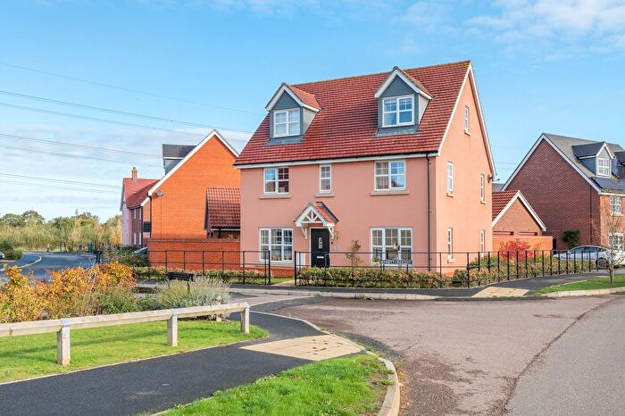 5 Bedroom Detached House For Sale In Bennett Crescent, Hethersett, NR9