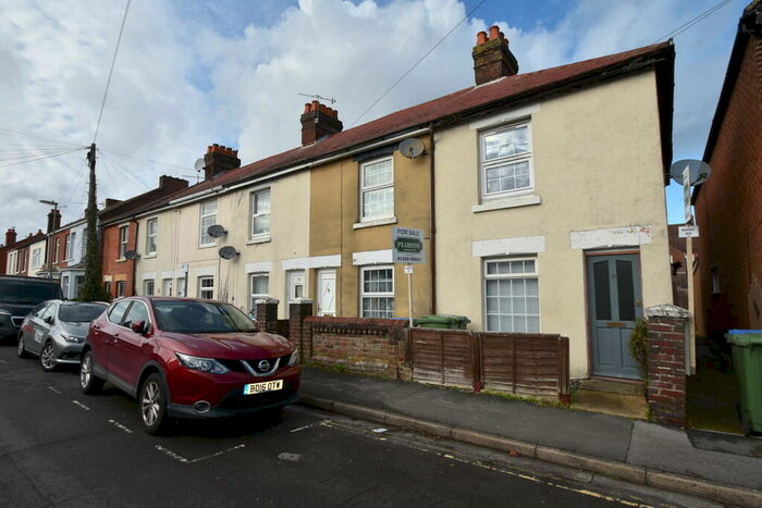 1 Bedroom End Of Terrace House To Rent In Gordon Road, Fareham, PO16