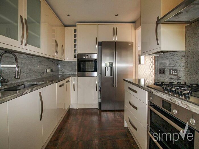 3 Bedroom Property To Rent In Cranford Drive, Hayes, Middlesex, UB3