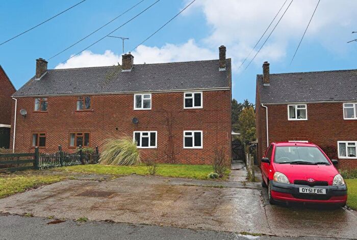 3 Bedroom Semi-Detached House For Sale In The Elms, Deerton Street, Sittingbourne, Kent, ME9