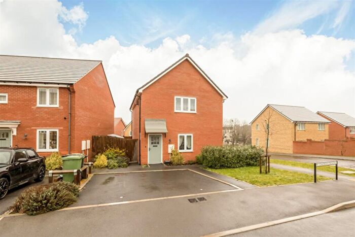 1 Bedroom Apartment For Sale In Chapman Crescent, Faringdon, SN7