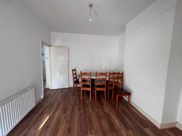 3 Bedroom Terraced House To Rent In Wall End Road, London, E6