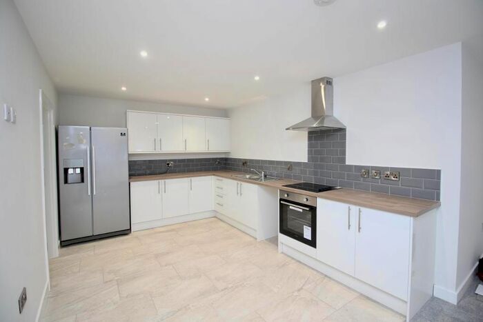 2 Bedroom Flat To Rent In The Bank House, Granville Square, Stone, Staffordshire, ST15