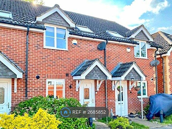 2 Bedroom Terraced House To Rent In Lutyens Close, Southampton, SO19