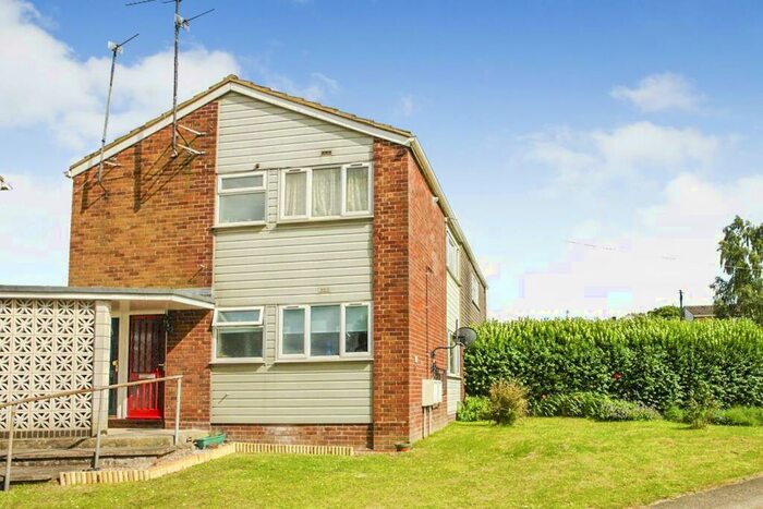 1 Bedroom House To Rent In Hilton Avenue, Aylesbury, HP20