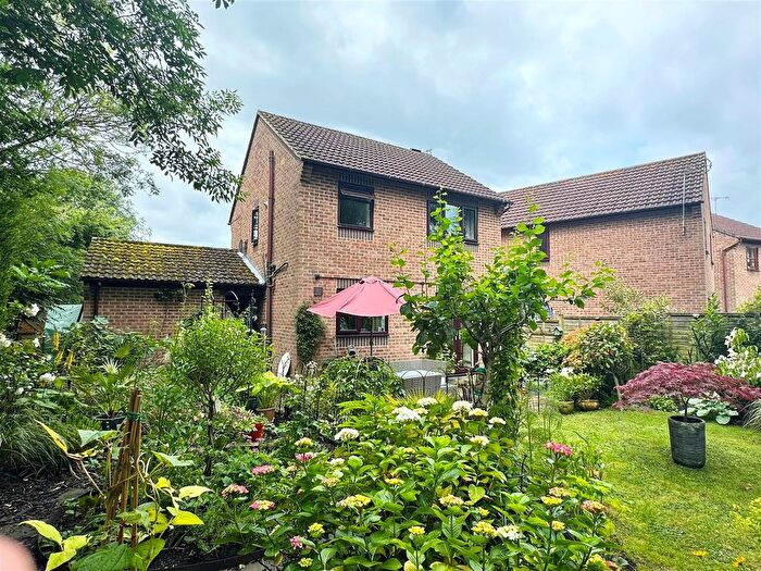 3 Bedroom Detached House For Sale In Beckside, Elvington, York, YO41