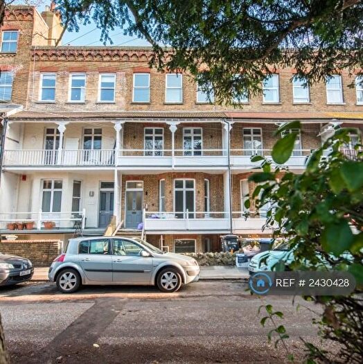 1 Bedroom Flat To Rent In Adrian Square, Westgate-On-Sea, CT8