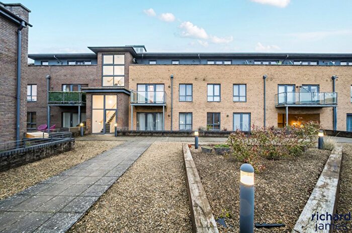 2 Bedroom Flat For Sale In Fire Fly Avenue, Swindon, SN2