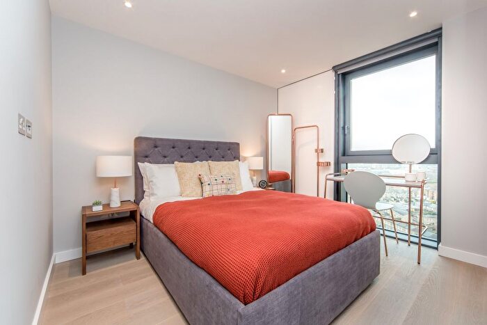 1 Bedroom Flat To Rent In Churchyard Row, London, SE11