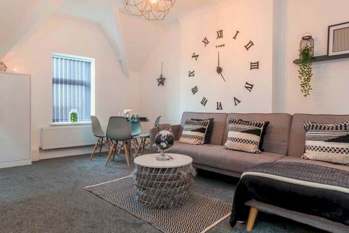 3 Bedroom House To Rent In Holmes Street, L8