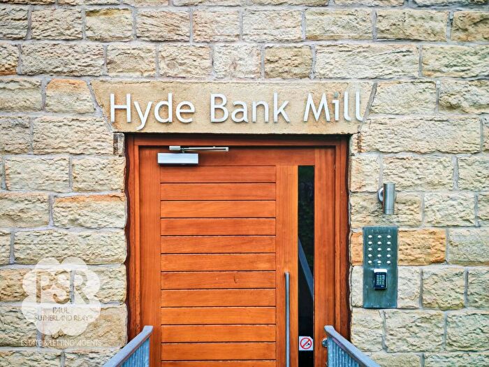 2 Bedroom Apartment For Sale In Hyde Bank Road, New Mills, SK22