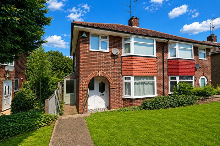 3 Bedroom Semi Detached House For Sale In Fairway, Northampton, NN2
