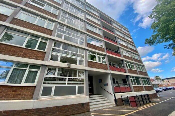 1 Bedroom Flat To Rent In Rivermead, Nottingham, NG2