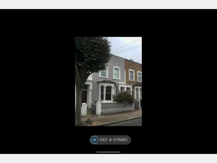 2 Bedroom Flat To Rent In Corbyn Street, London, N4