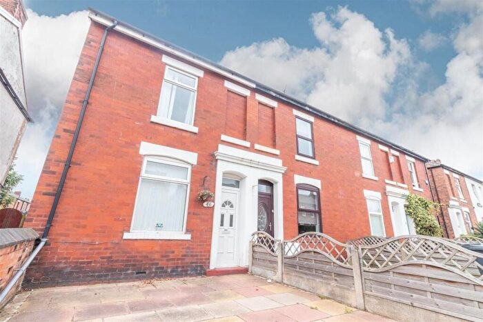 3 Bedroom Terraced House For Sale In Warwick Street, Southport, PR8