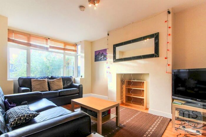 6 Bedroom Detached House To Rent In Harrington Drive, Lenton, Nottingham, NG7