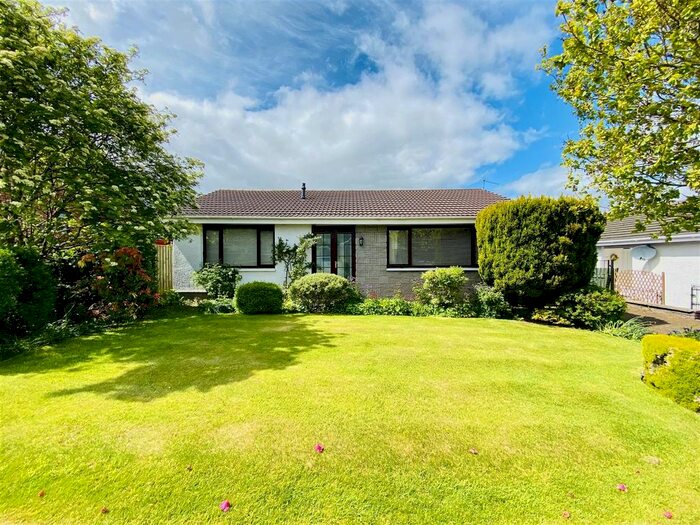 2 Bedroom Detached House For Sale In Millands Road, Thankerton, Biggar, ML12