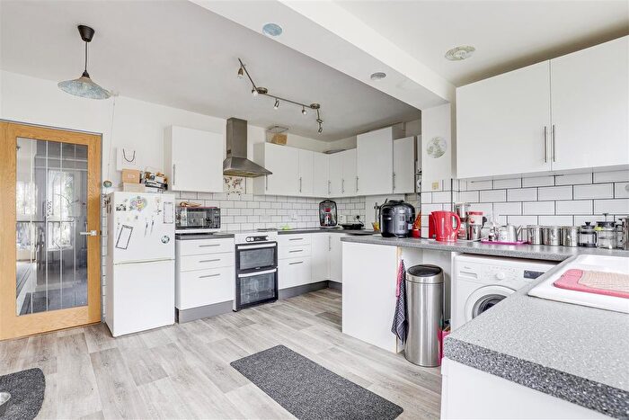 3 Bedroom Detached Bungalow For Sale In Harrow Road, West Bridgford, Nottinghamshire, NG2