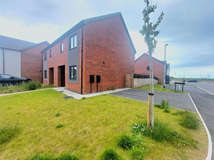 3 Bedroom Semi-Detached House To Rent In Shoreham Drive, Amble, NE65